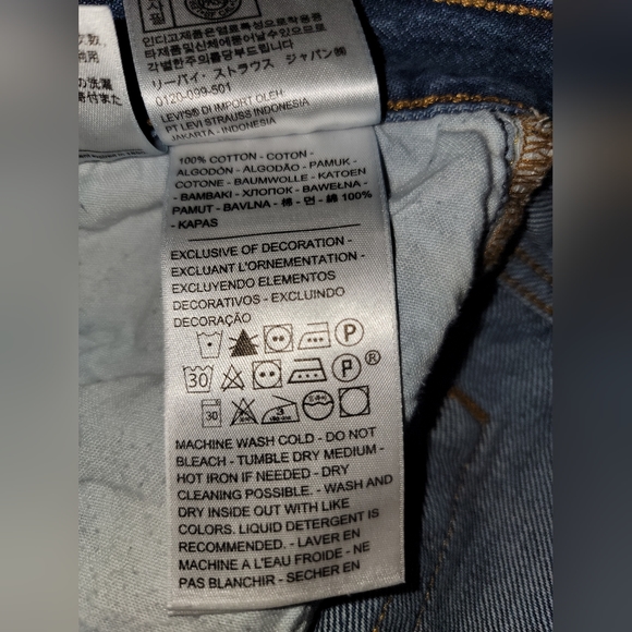 Levi 501 Skinny in Sansome Street, W26, L28, Button Jeans - Picture 9 of 13